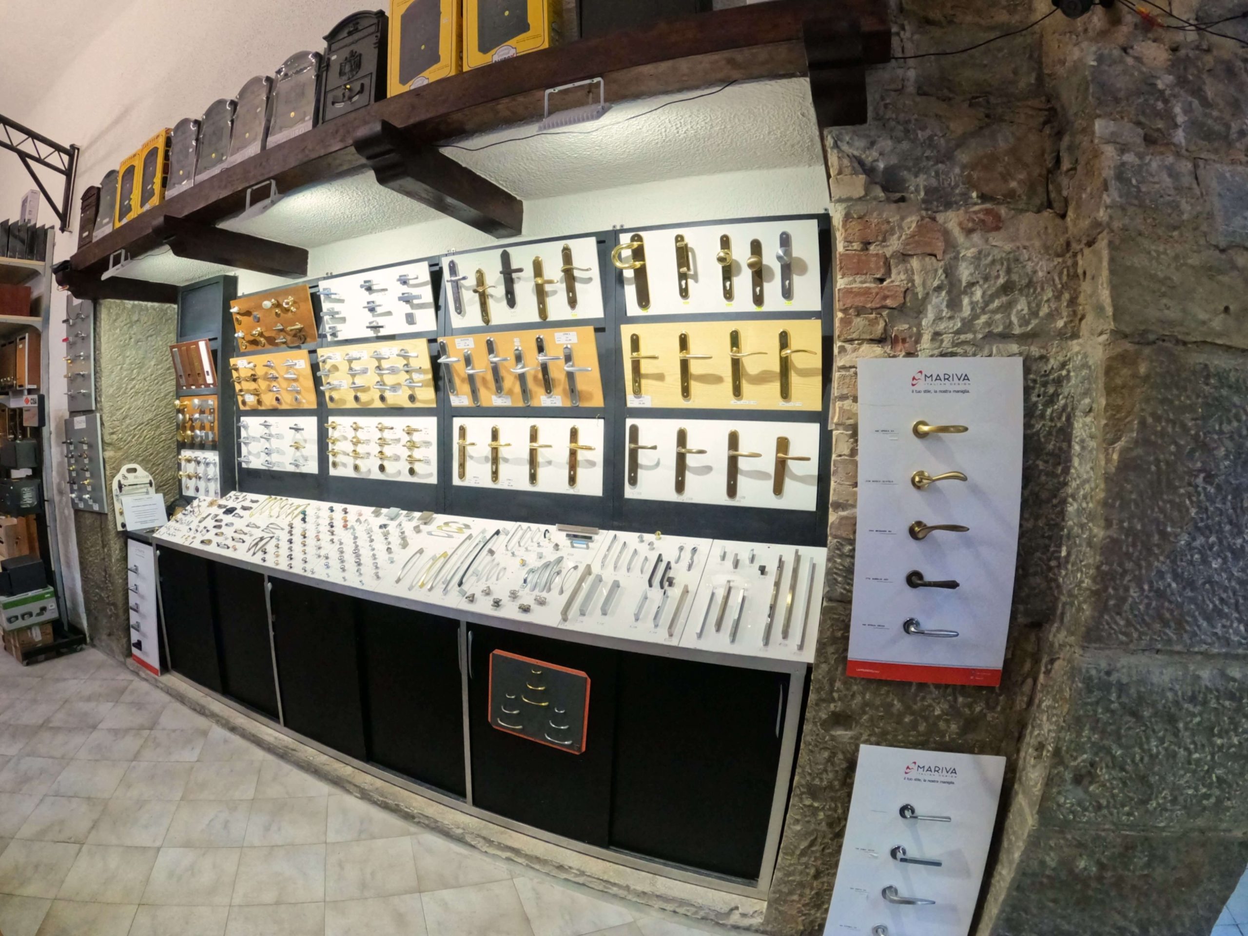 maniglieria e accessori trieste